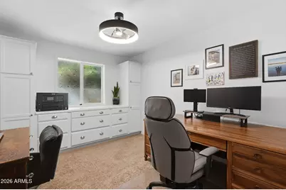 270 E Kroll Drive, Gilbert, AZ 85234 - Photo 18