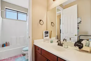 1847 N Westfall Ln, Casa Grande, AZ 85122 - Photo 36