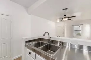 2645 S Southwind Dr, Gilbert, AZ 85295 - Photo 28