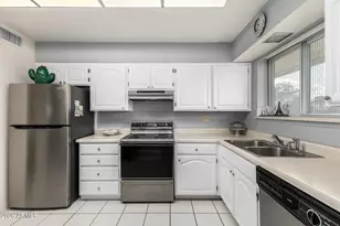 10415 W Cinnebar Ave, Sun City, AZ 85351 - Photo 18