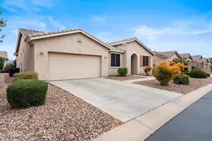 42406 W Falling Star Dr, Maricopa, AZ 85138 - Photo 2