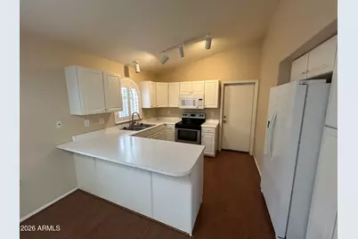 12813 W Palm Lane, Avondale, AZ 85392 - Photo 2