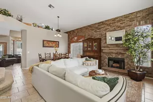 2570 W Shannon Ct, Chandler, AZ 85224 - Photo 4