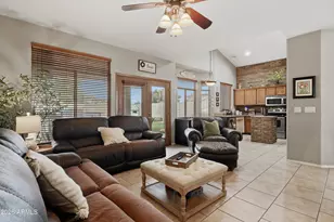 2570 W Shannon Ct, Chandler, AZ 85224 - Photo 8