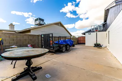 8851 W Keim Drive, Glendale, AZ 85305 - Photo 34