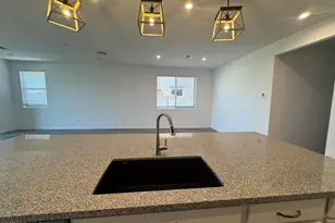 13392 W Eagle Feather Rd, Peoria, AZ 85383 - Photo 10