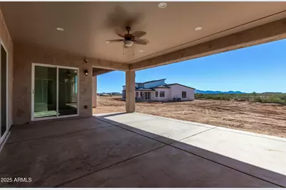 23167 W Montgomery Road, Wittmann, AZ 85361 - Photo 34