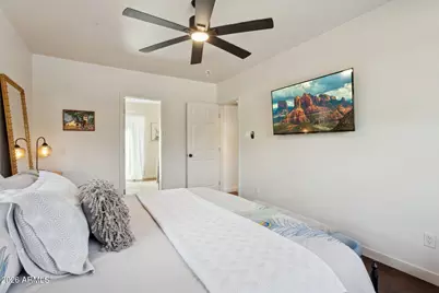 6119 E Carnation Circle, Phoenix, AZ 85018 - Photo 20