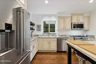 6119 E Carnation Cir, Phoenix, AZ 85018 - Photo 16