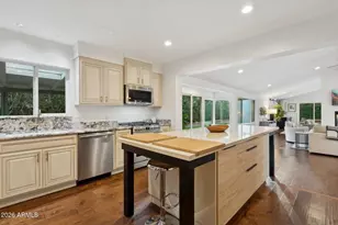 6119 E Carnation Cir, Phoenix, AZ 85018 - Photo 16