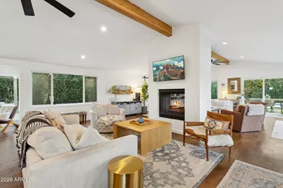 6119 E Carnation Circle, Phoenix, AZ 85018 - Photo 4