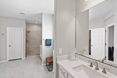 8926 W Denton Lane, Glendale, AZ 85305 - Photo 26