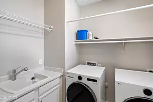 8926 W Denton Ln, Glendale, AZ 85305 - Photo 40