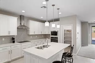8926 W Denton Ln, Glendale, AZ 85305 - Photo 2