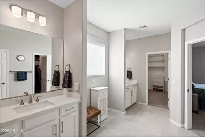 8926 W Denton Lane, Glendale, AZ 85305 - Photo 28