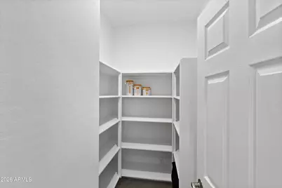 8926 W Denton Lane, Glendale, AZ 85305 - Photo 16