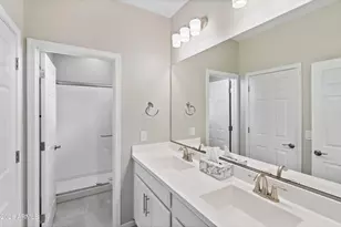 8926 W Denton Ln, Glendale, AZ 85305 - Photo 36