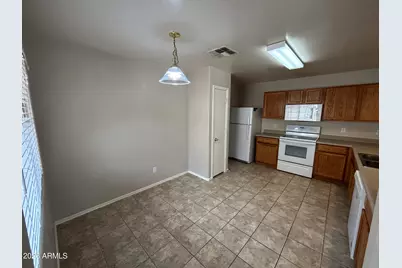 16152 W Calavar Road, Surprise, AZ 85379 - Photo 4