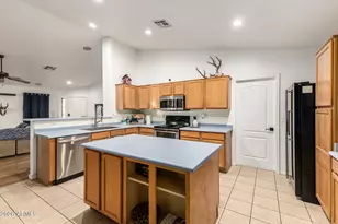 15842 W Tara Ln, Surprise, AZ 85374 - Photo 12