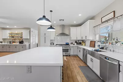 3121 W Buckhorn Trail, Phoenix, AZ 85083 - Photo 10