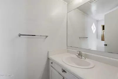 4530 E Rhonda Drive, Phoenix, AZ 85018 - Photo 22