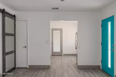 10002 N 18th Avenue, Phoenix, AZ 85021 - Photo 10