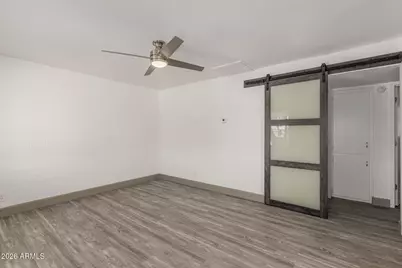 10002 N 18th Avenue, Phoenix, AZ 85021 - Photo 12