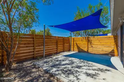 10002 N 18th Avenue, Phoenix, AZ 85021 - Photo 18