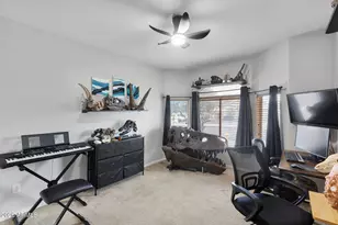 936 E Montoya Ln, Phoenix, AZ 85024 - Photo 14