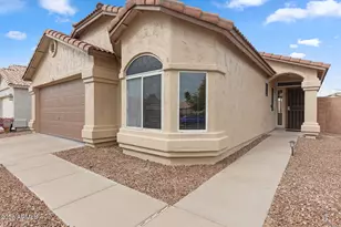 936 E Montoya Ln, Phoenix, AZ 85024 - Photo 6