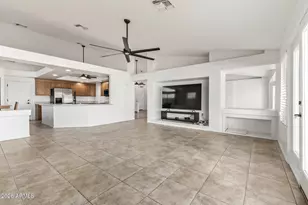 8038 W Acapulco Ln, Peoria, AZ 85381 - Photo 10