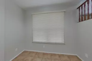 2323 E Grenadine Rd, Phoenix, AZ 85040 - Photo 4