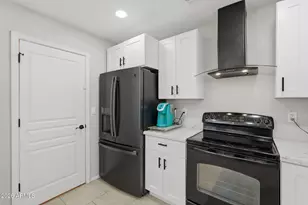 6314 W Lawrence Ln, Glendale, AZ 85302 - Photo 16