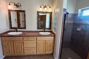 8081 S Fairfield Cir, Hereford, AZ 85615 - Photo 14