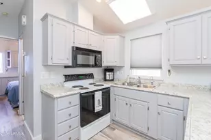 650 N Hawes Rd, Mesa, AZ 85207 - Photo 2