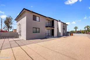 3823 N 23rd Dr, Phoenix, AZ 85015 - Photo 2