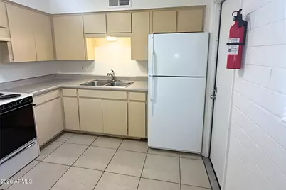 10831 N 18th Avenue #3, Phoenix, AZ 85029 - Photo 4