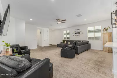 7413 S 22nd Avenue, Phoenix, AZ 85041 - Photo 4