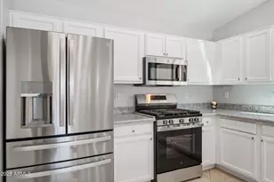 16267 W Yucatan Dr, Surprise, AZ 85379 - Photo 6