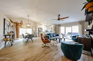 8379 W Utopia Rd, Peoria, AZ 85382 - Photo 16