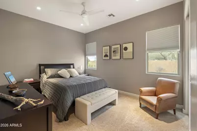 909 W Spur Drive, Phoenix, AZ 85085 - Photo 34