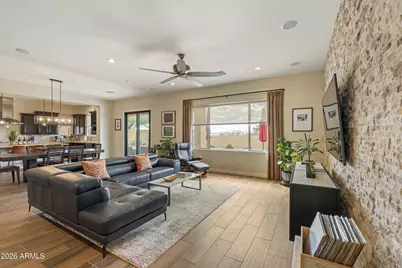 909 W Spur Drive, Phoenix, AZ 85085 - Photo 14