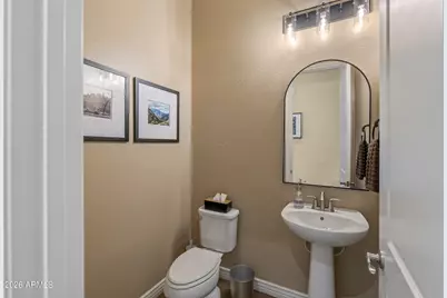 909 W Spur Drive, Phoenix, AZ 85085 - Photo 32