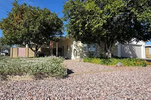 18204 N 2nd Pl, Phoenix, AZ 85022 - Photo 2