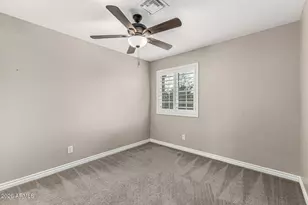 3348 E Glenhaven Dr, Phoenix, AZ 85048 - Photo 32