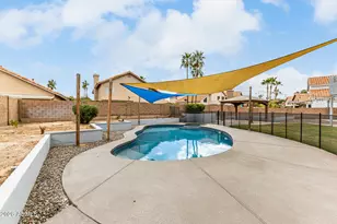 3348 E Glenhaven Dr, Phoenix, AZ 85048 - Photo 6