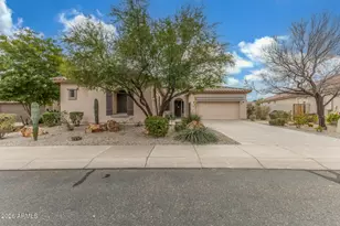 18375 W Summer Haven Dr, Goodyear, AZ 85338 - Photo 2