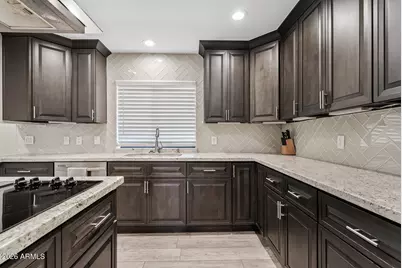 8361 E San Rafael Drive, Scottsdale, AZ 85258 - Photo 18