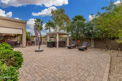 18223 W Paradise Lane, Surprise, AZ 85388 - Photo 32