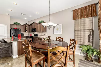 18223 W Paradise Lane, Surprise, AZ 85388 - Photo 12